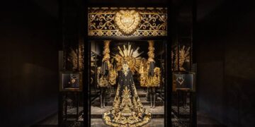 Du Cœur À La Main Is Dolce & Gabbana’s Celebration of Artisan Heritage in Paris
